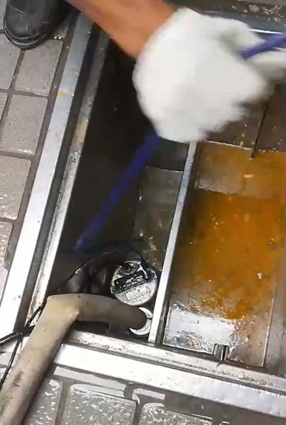 高雄水刀通管