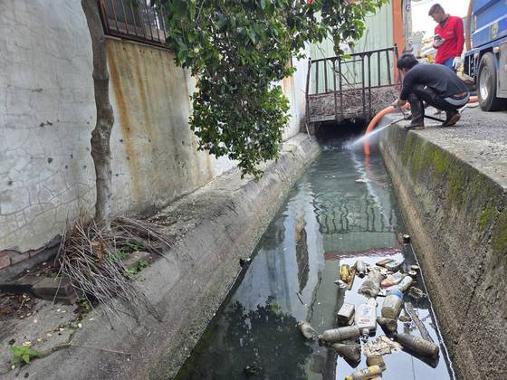 屏東水溝清淤作業