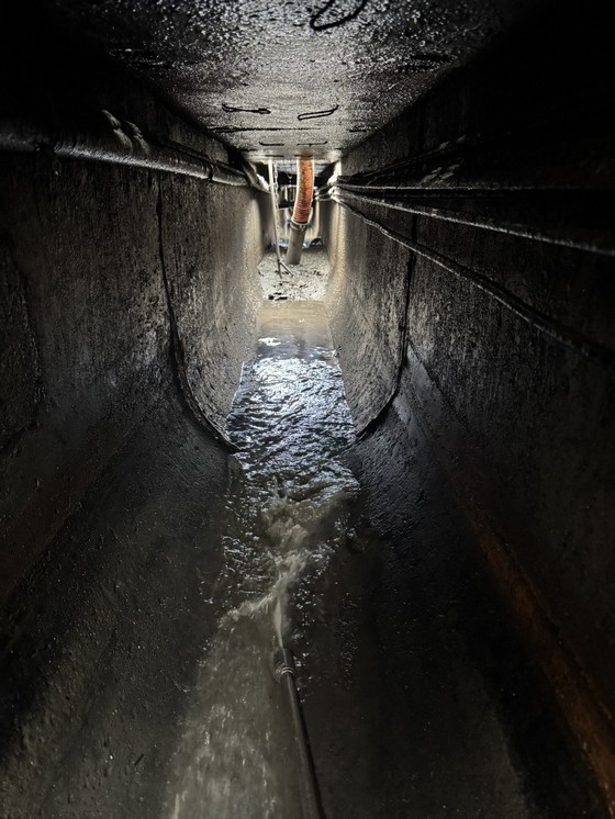 馬路旁水溝清理