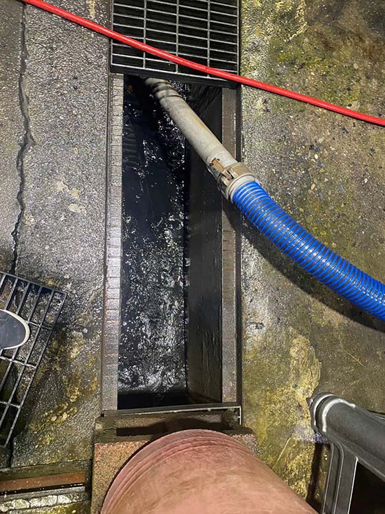 雲林清水溝-洗車場水溝清水溝