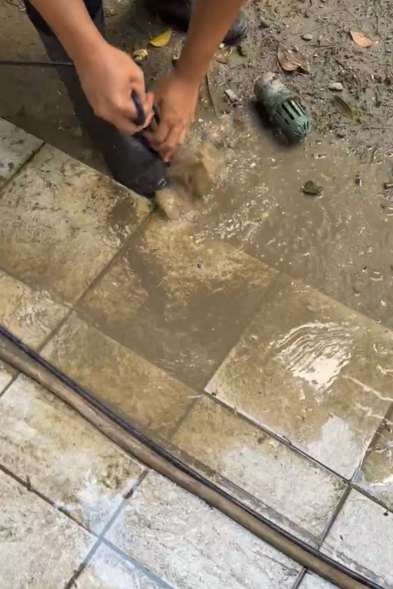 高雄水刀通管